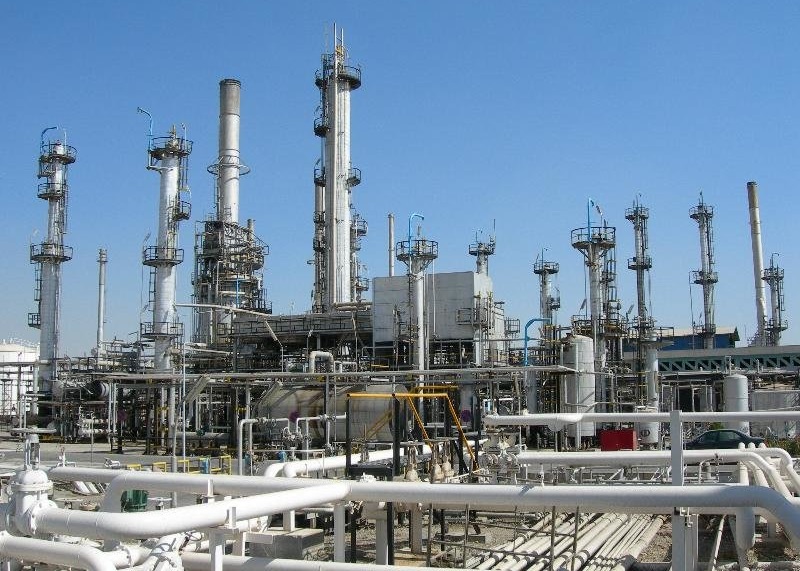 رانش زمین یک خط لوله پالایشگاه نفت کرمانشاه را قطع کرد