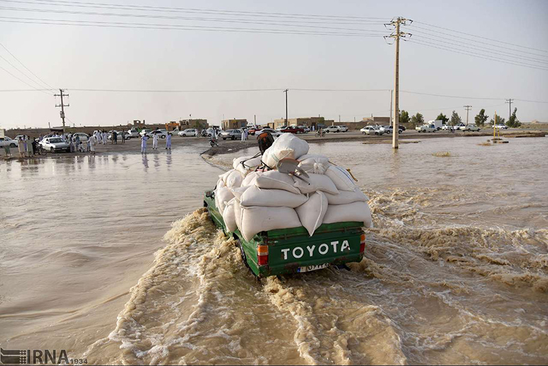 سیلاب پنج مسیر ارتباطی سیستان را بست