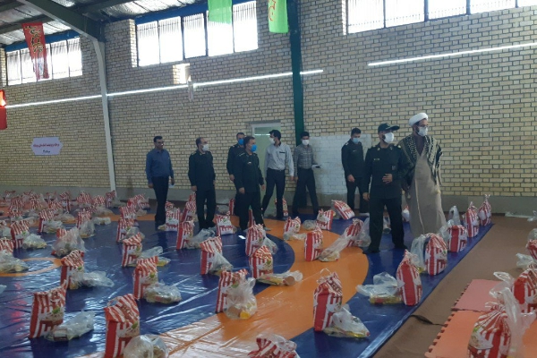 توزیع بیش از 370 بسته کمک معیشتی بین آسیب دیدگان از کرونا درشهرستان
