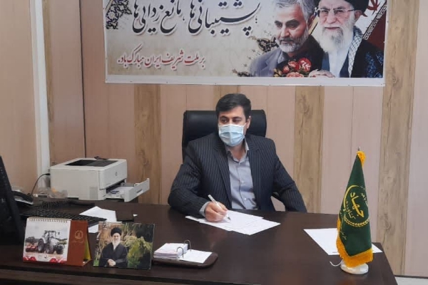 بازدید و توزیع کالاهای اساسی در سطح بازار شهرستان در آستانه سال نو