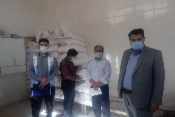 اعلام ۱۵ مورد تذکر و اخطار به نانوایی سطح شهر در راستای رعایت پروتکل های بهداشتی