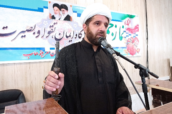 وحدت از برکات جمهوری اسلامی و رمز موفقیت اسلام است / فاطمیه یک امتحان الهی است که مهمترین رکن آن دفاع از ولایت است