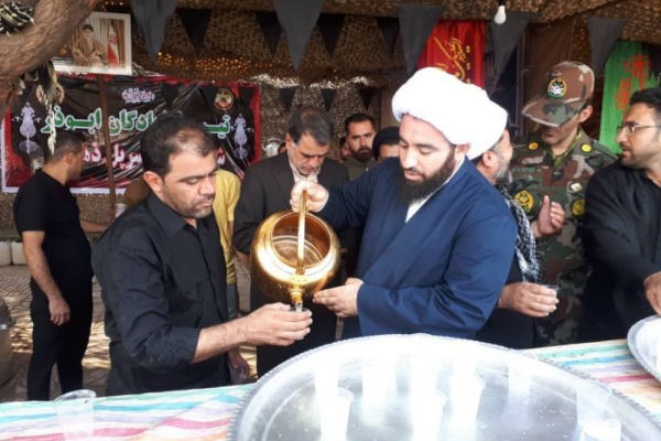 بازدید امام جمعه ، فرماندار و فرمانده تیپ ۷۱ پ.م پادگان ابوذر از مرز خسروی