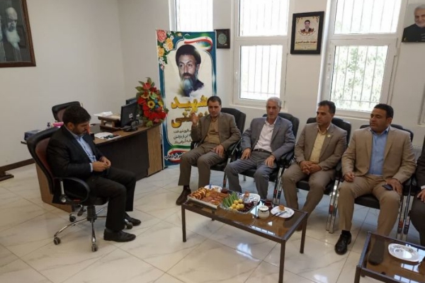 دیدار فرماندار سرپل ذهاب و رئیس دادگستری شهرستان به مناسبت هفته قوه قضائیه