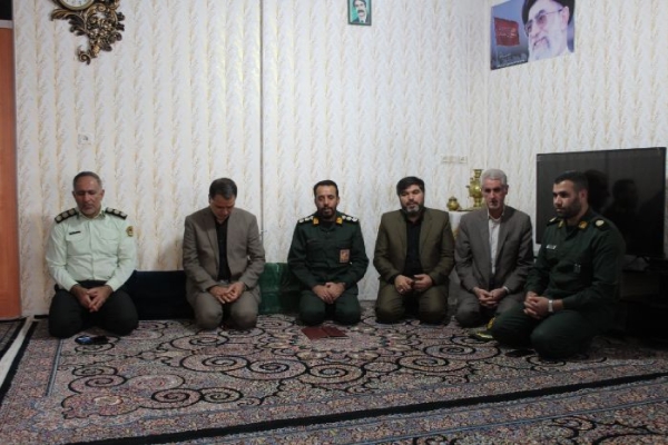 دیدار و سرکشی از خانواده معظم شهدا و ایثارگران روستای بزمیر آباد در شهرستان سرپلذهاب