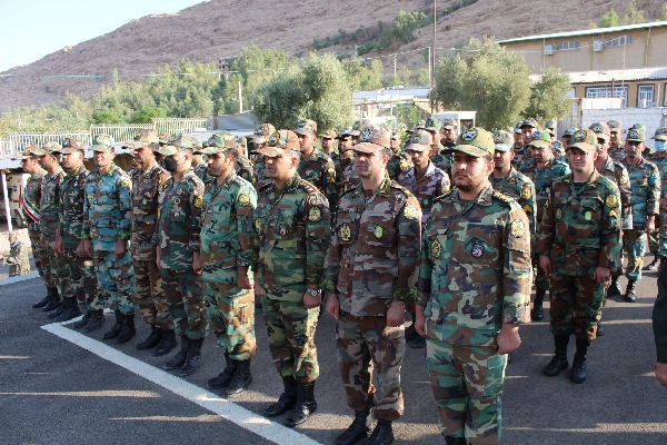 مراسم صبحگاه مشترک به مناسبت هفته دفاع مقدس در سرپلذهاب برگزار شد