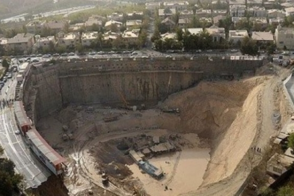 گودخطرساز برج میلاد و سکوت 12 ساله مسوولان؛ هزینه 300 میلیاردی برای ایمن سازی