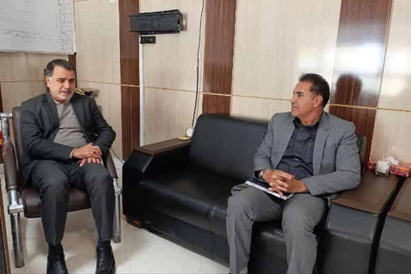 جلسه رفع موانع در اجرای طرح سامانه گرمسیری در بخش قلعه شاهین برگزار گردید