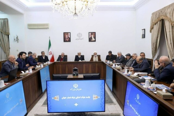 عارف:امیدواریم در این دولت طرح قطار سریع‌السیر اصفهان به نتیجه برسد