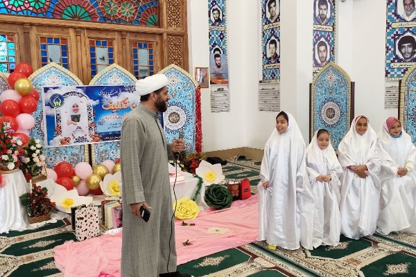 جشن تکلیف دختران مکلف تحت حمایت کمیته امداد