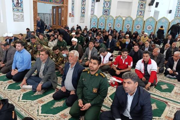 آیین برگزاری نماز جمعه سرپل ذهاب به روایت تصویر