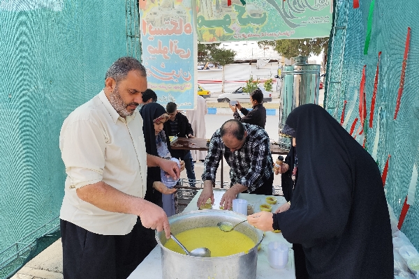 برپایی ایستگاه صلواتی نیمه شعبان در جوار بقعه متبرکه حضرت احمد ابن اسحاق (ره) سرپل‌ذهاب