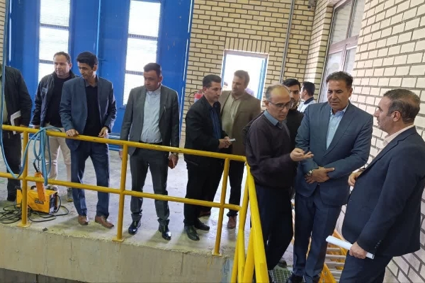 بازدید فرماندار سرپل‌ذهاب از اجرا طرح سامانه گرمسیری در دشت ذهاب