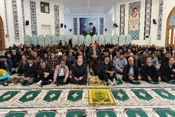 آیین برگزاری نماز جمعه سرپل ذهاب به روایت تصویر