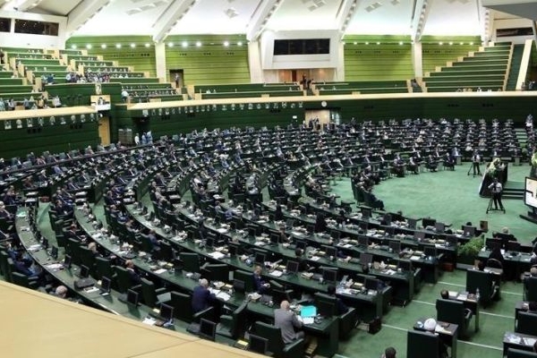 استیضاح زودهنگام وزرا به صلاح نیست