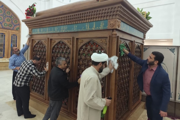 غبار روبی مساجد شهرستان برای استقبال از ماه رمضان