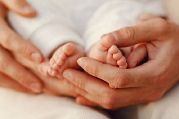 سازمان ثبت احوال کشور اعلام کرد ۳۲ و ۲۷ سال؛ میانگین سن پدر و مادر در اولین فرزندآوری در سال گذشته
