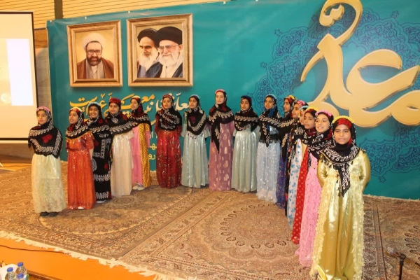 برگزاری مراسم گرامیداشت هفته مقام‌معلم در سرپل‌ذهاب