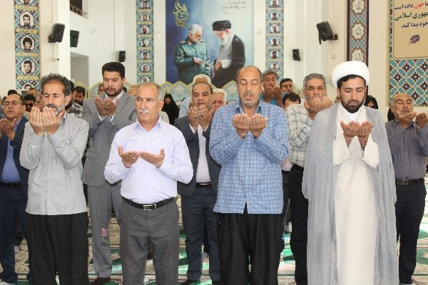 اقامه نماز عید سعید قربان در مصلای حرم حضرت احمد ابن اسحاق (ره)