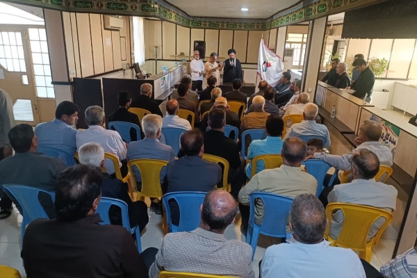 دیدار مسئولین با خانواده معظم شهدای شهرستان