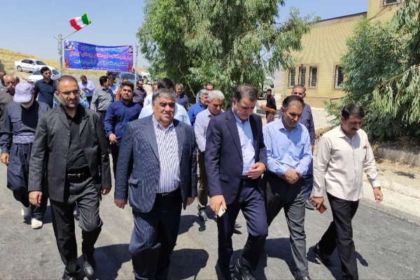 سه طرح عمرانی با اعتباری بالغ بر ۵۶میلیارد ریال بمناسبت گرامیداشت هفته دولت در شهرستان سرپل ذهاب به بهره برداری رسید .
