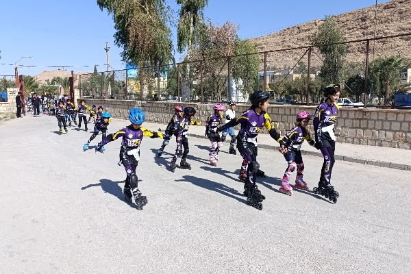 برگزاری مسابقات اسکیت سرعت به مناسب هفته تربیت بدنی در سرپل ذهاب