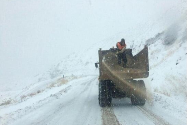 ذخیره سازی ۳۲ هزار تن شن و نمک در کردستان