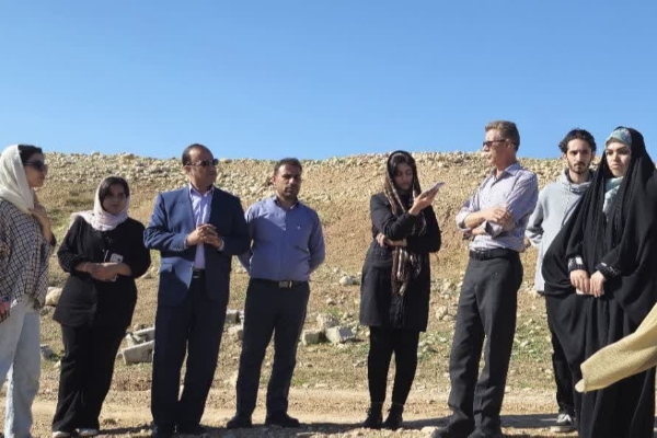 بازديد دانشجویان دانشکده کشاورزی دانشگاه رازی از پناهگاه حیات وحش قراویز در سرپل‌ذهاب