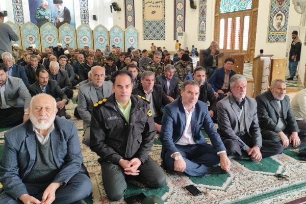 آیین برگزاری نماز جمعه سرپل ذهاب به روایت تصویر