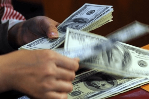 رشد پرشتاب ارز رسمی همزمان با تحولات بانک مرکزی