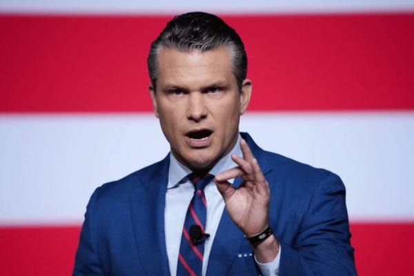 وزیر جنگ آمریکا: واشنگتن سرنوشت ونزوئلا را تعیین می‌کند!