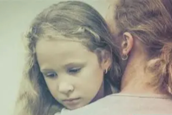 اضطراب فرزندان را با گفتگوی صادقانه مدیریت کنیم