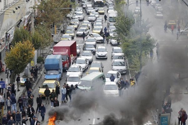 دولت باید فضای مجازی را هوشمندانه مدیریت کند