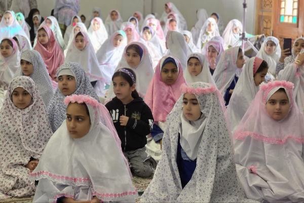 جشن بندگی دانش آموزان سرپل‌ذهابی برگزارشد