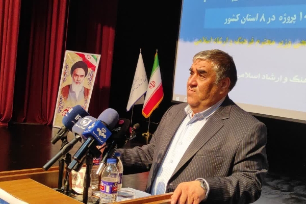 تکمیل‌نشدن ساختمان‌های اداری پس از زلزله و بی‌توجهی به مساجد و کتابخانه قصرشیرین نگران‌کننده است