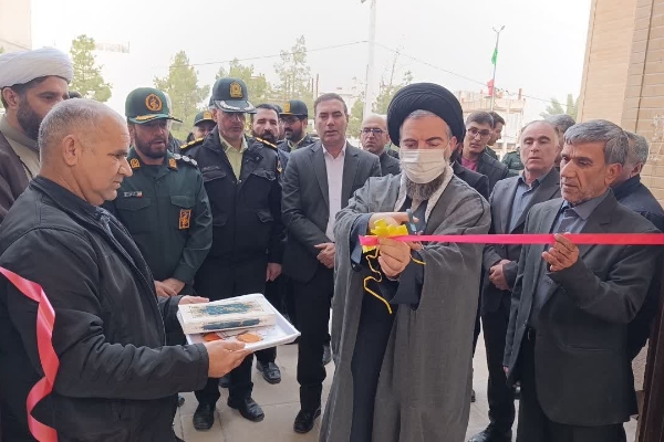 برپایی نمایشگاه عکس بمناسبت دهه فجر در سرپل‌ذهاب