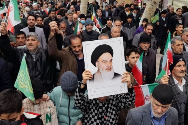 اثبات وفاداری مردم کرمانشاه به انقلاب اسلامی