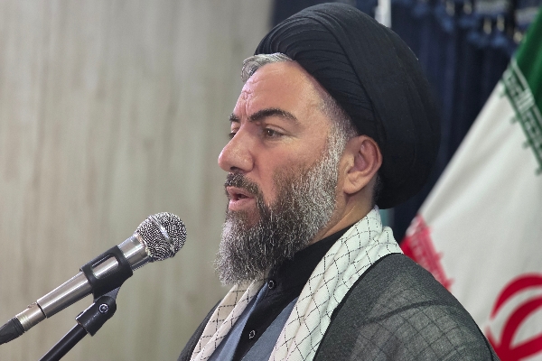 تقوا و بصیرت، عامل تشخیص حق از باطل است / مسئله فلسطین نباید به فراموشی سپرده شود