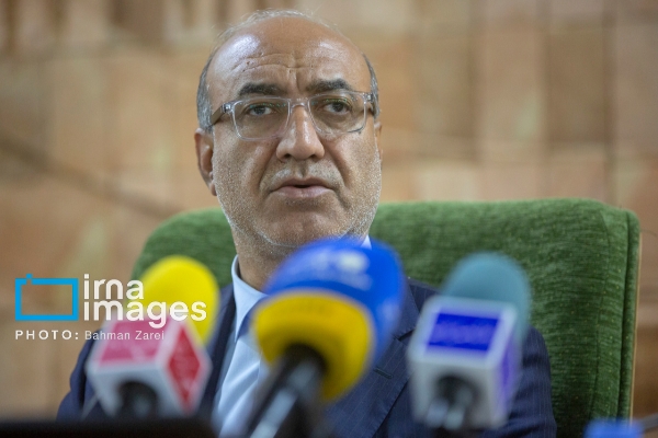 استاندار کرمانشاه: مدیریت منابع آبی و احیای واحدهای تولیدی راکد در اولویت است