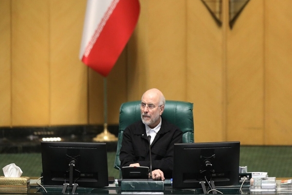 توصیه رئیس مجلس به همسایگان ایران؛ مدعیان اراده‌ ملت ایران برای دفاع از تمامیت ارضی را آزمایش نکنند