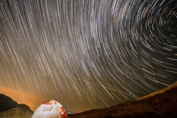 جذاب‌ترین بارش شهابی آسمان ایران را امشب ببینید