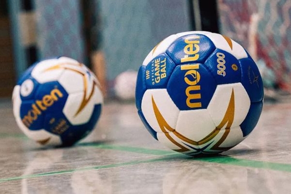 چراغ هندبال کرمانشاه روشن می‌ماند