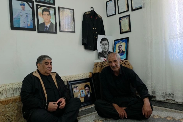 دیدار رئیس فراکسیون ایثارگران مجلس با خانواده شهدای والامقام «لطیفی» و «آبکار»