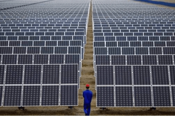 پاسخ کویر به تهدید زیرساخت‌ها؛ یزد دومین قطب برق پاک ایران شد