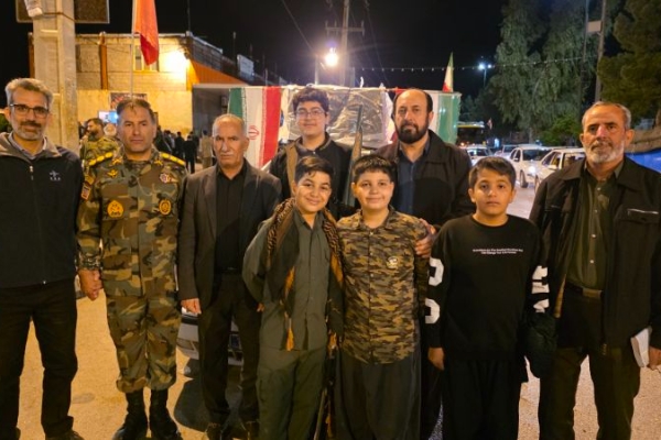 نسل حماسه‌ساز به میدان آمد؛ حضور کودکان و نوجوانان در قرار شبانه سرپل‌ذهاب
