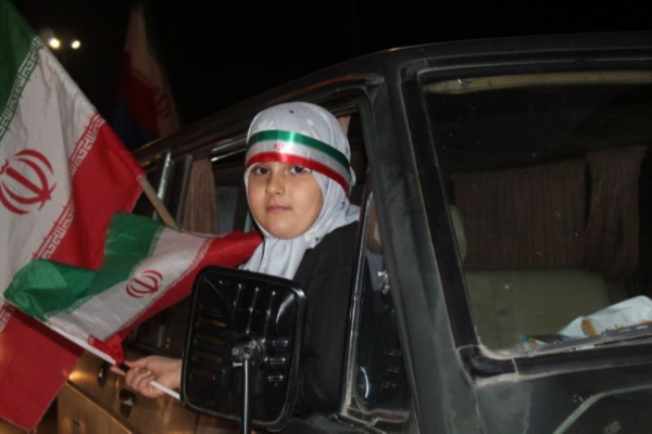 حضور کودکان و نوجوانان در تجمع «شب‌های اقتدار» سرپل‌ذهاب