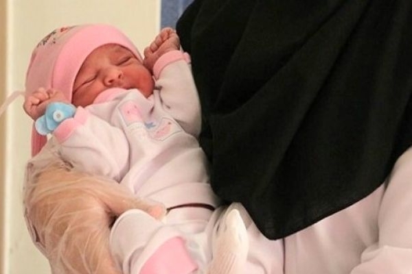 ماما آموزگار «درس الفبای عاشقی» است