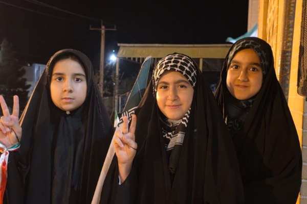 شب‌های روشن سرپل‌ذهاب با حضور کودکان و نوجوانان انقلابی