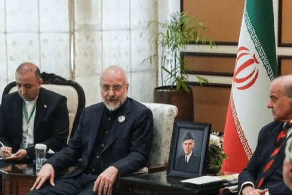 کنار رفتن قالیباف از تیم مذاکره‌کننده تکذیب شد