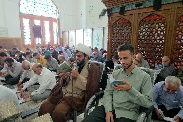 سرپل‌ذهاب در سایه نام احمد ابن اسحاق(ره)، غرق در نوای بندگی شد